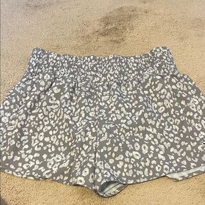 Extra high waisted short 3 inch inseam old navy with pockets